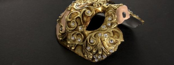 Adam mask
